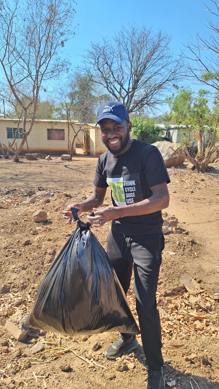Rolink community volunteer cleanup